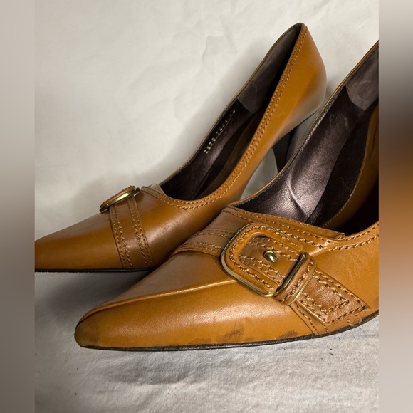 Sergio Rossi Caramel Brown Leather Pointed Toe Buckle Heels - Picture 4 of 12